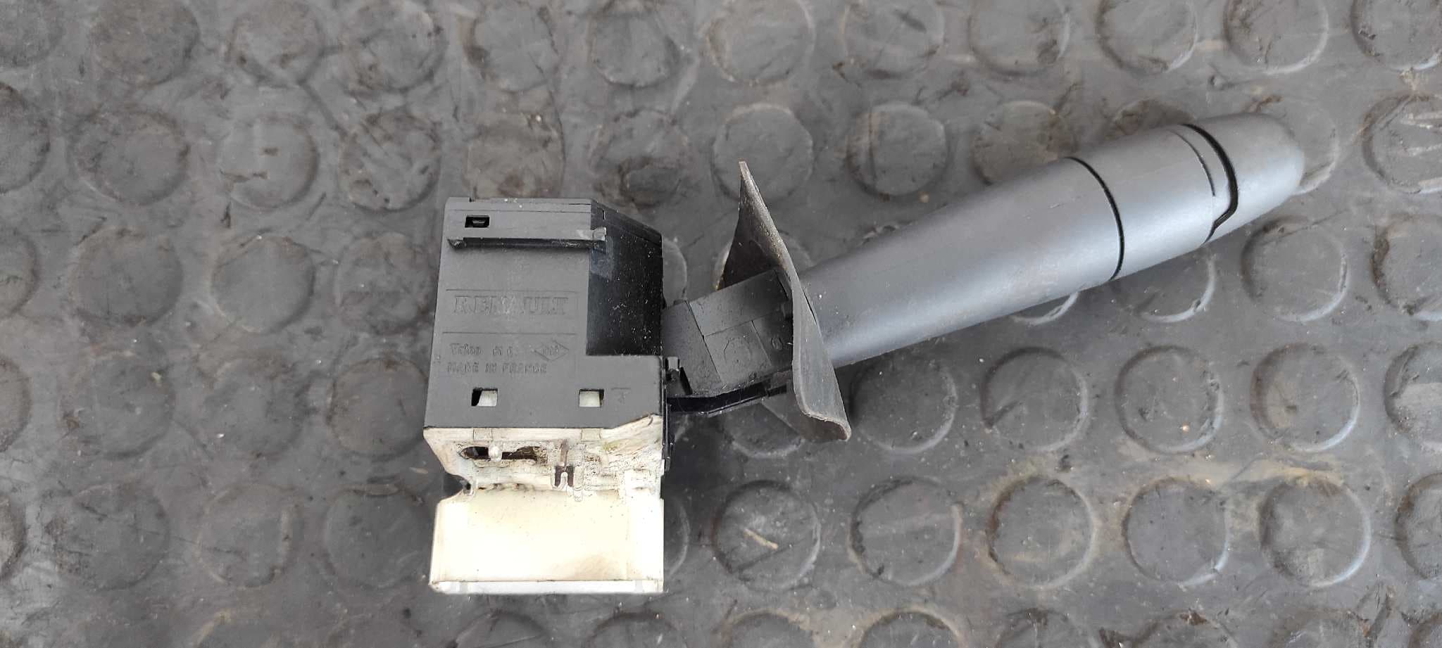 Recambio de MANDO LIMPIA para RENAULT CLIO II FASE II (B/CB0) referencia OEM IAM VALEO 6164 5