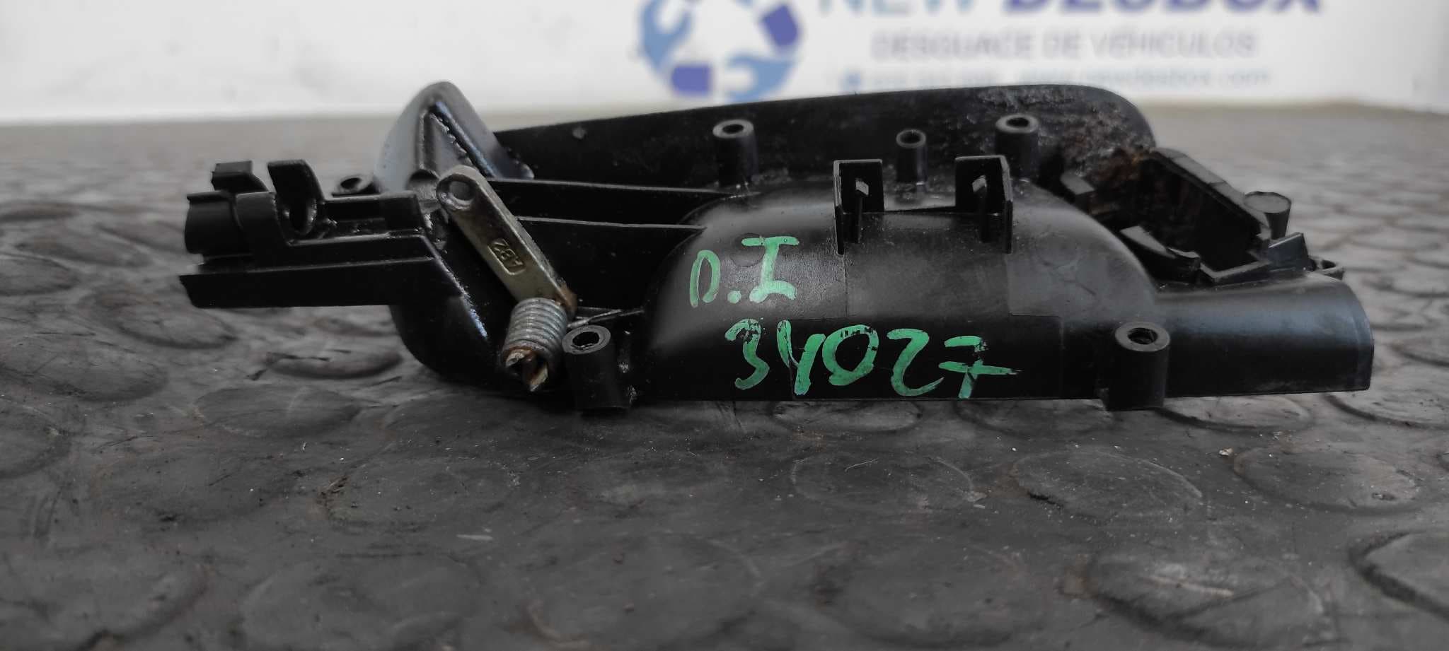 Recambio de MANETA INTERIOR DELANTERA IZQUIERDA para AUDI A3 (8P) 2.0 TDI Ambiente BKD referencia OEM IAM 8P3867019   - NEGRO 2