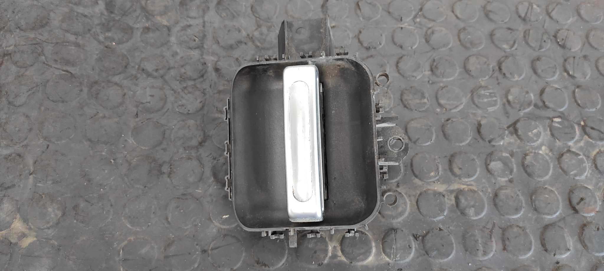 Recambio de MANETA INTERIOR TRASERA IZQUIERDA para CITROEN C8 2.2 HDi 16V PREMIER II 4HWDW12TED4 referencia OEM IAM 1485470077   - BLANCO