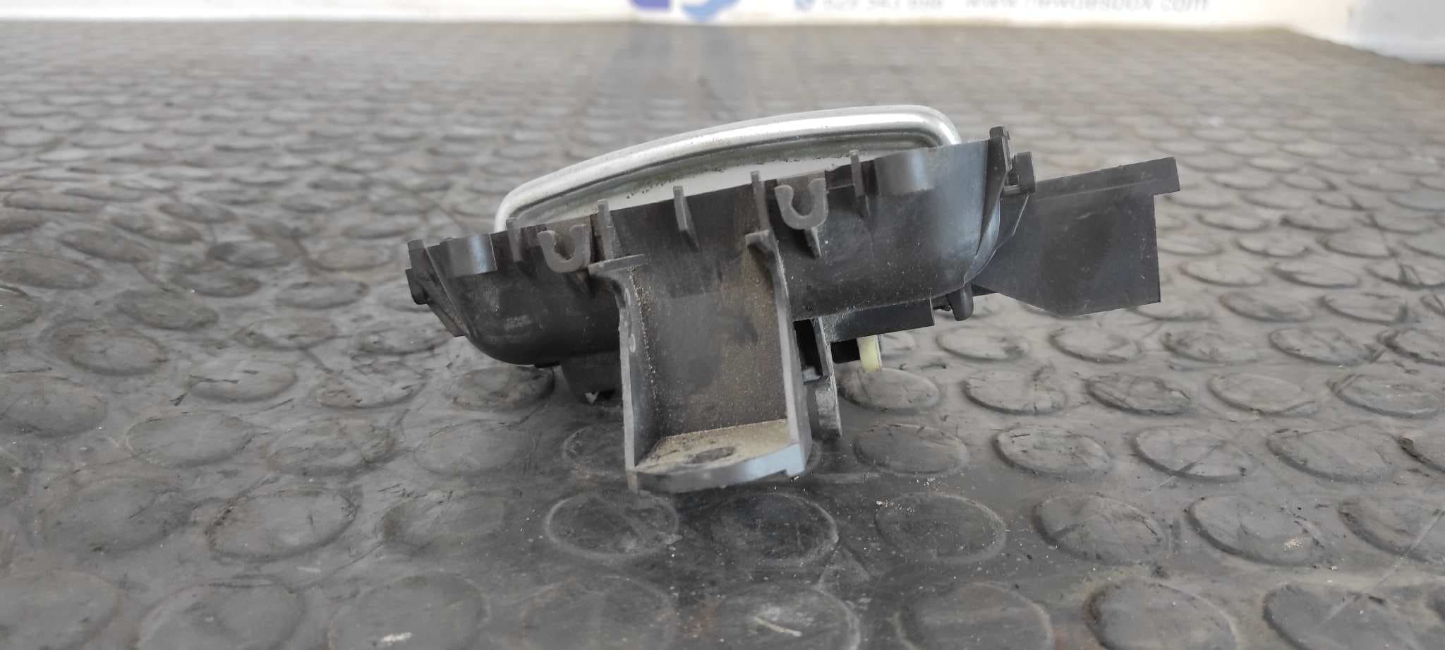 Recambio de MANETA INTERIOR TRASERA IZQUIERDA para CITROEN C8 2.2 HDi 16V PREMIER II 4HWDW12TED4 referencia OEM IAM 1485470077   - BLANCO 5