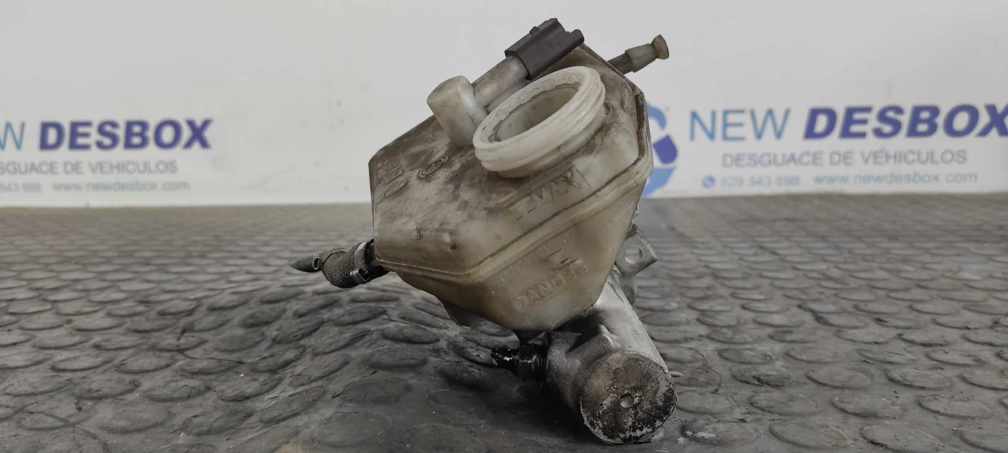Recambio de BOMBA FRENO para PEUGEOT 406 COUPE (S1/S2) 2.0 RFNEW10J4 referencia OEM IAM 311940   - BLANCO 7