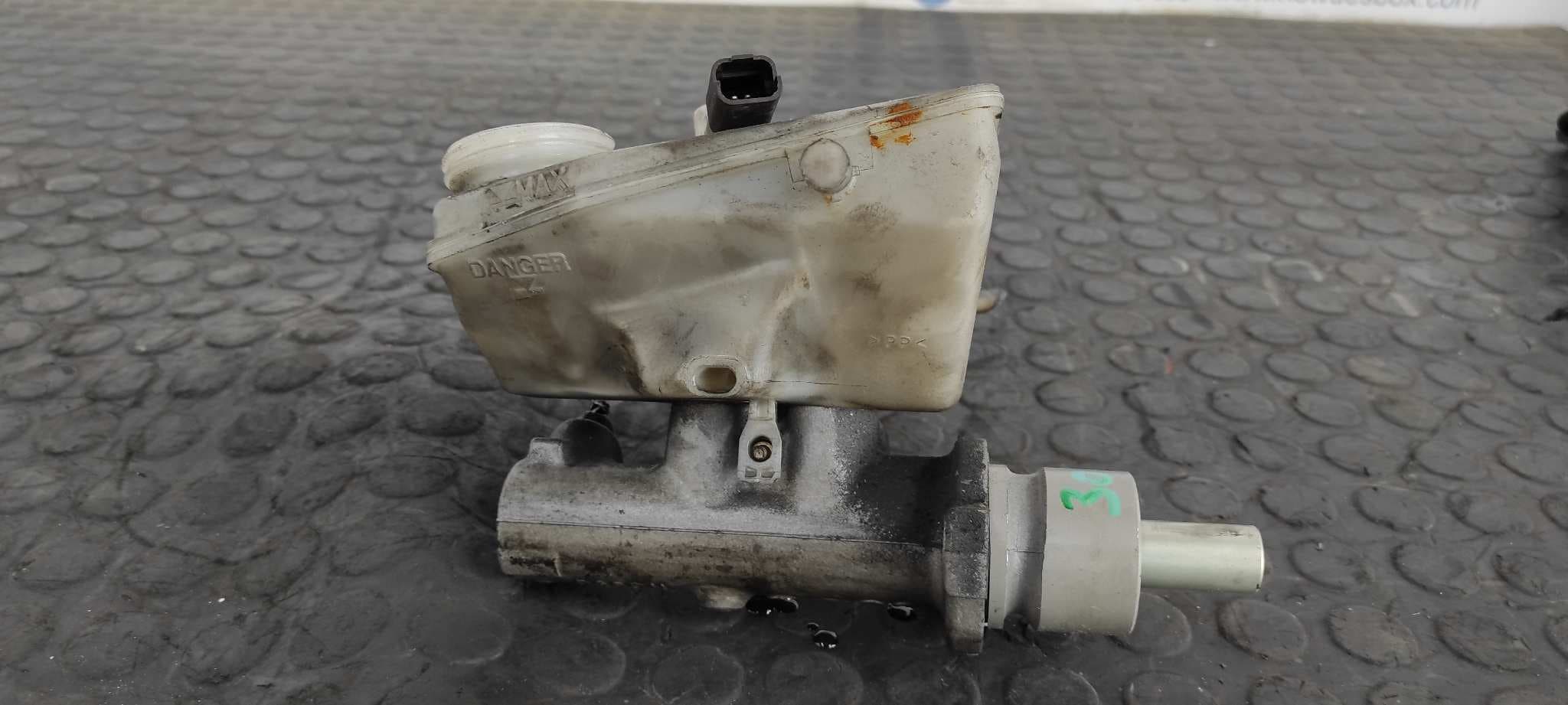 Recambio de BOMBA FRENO para PEUGEOT 406 COUPE (S1/S2) 2.0 RFNEW10J4 referencia OEM IAM 311940   - BLANCO 4