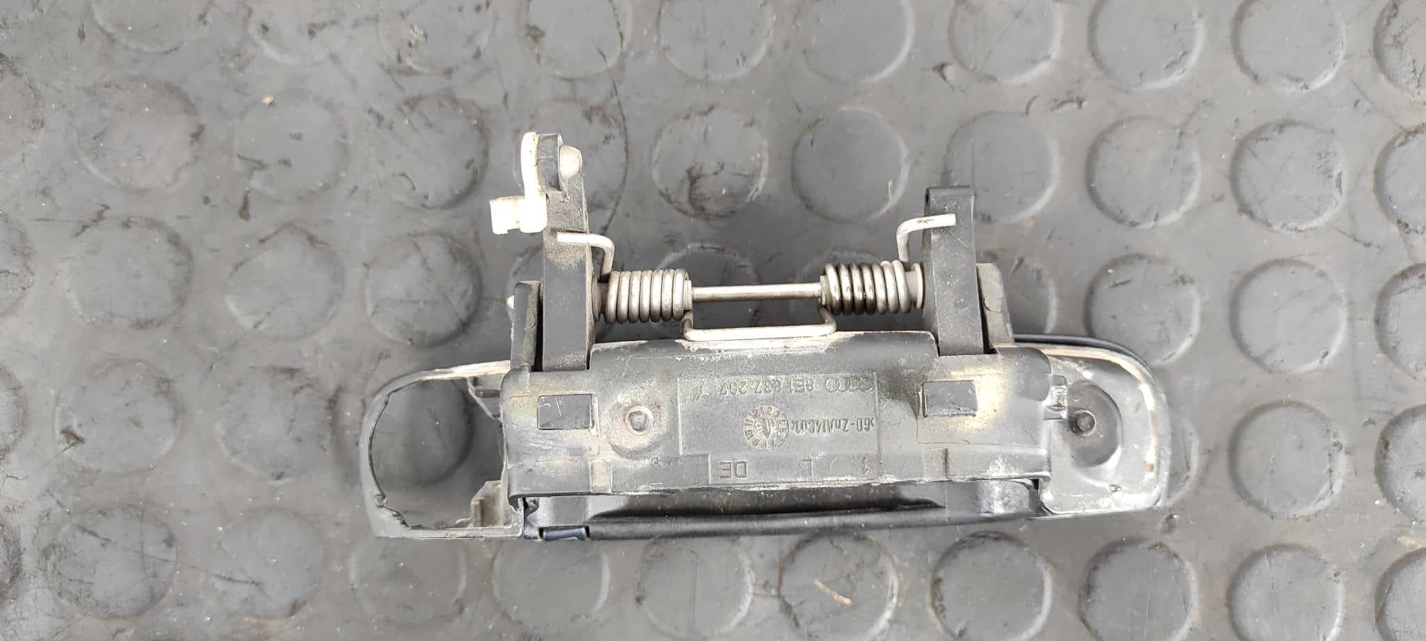 Recambio de MANETA DELANTERA IZQUIERDA para AUDI A3 SPORTBACK (8P) 2.0 TDI BKD referencia OEM IAM 8E1837207   - BLANCO 3
