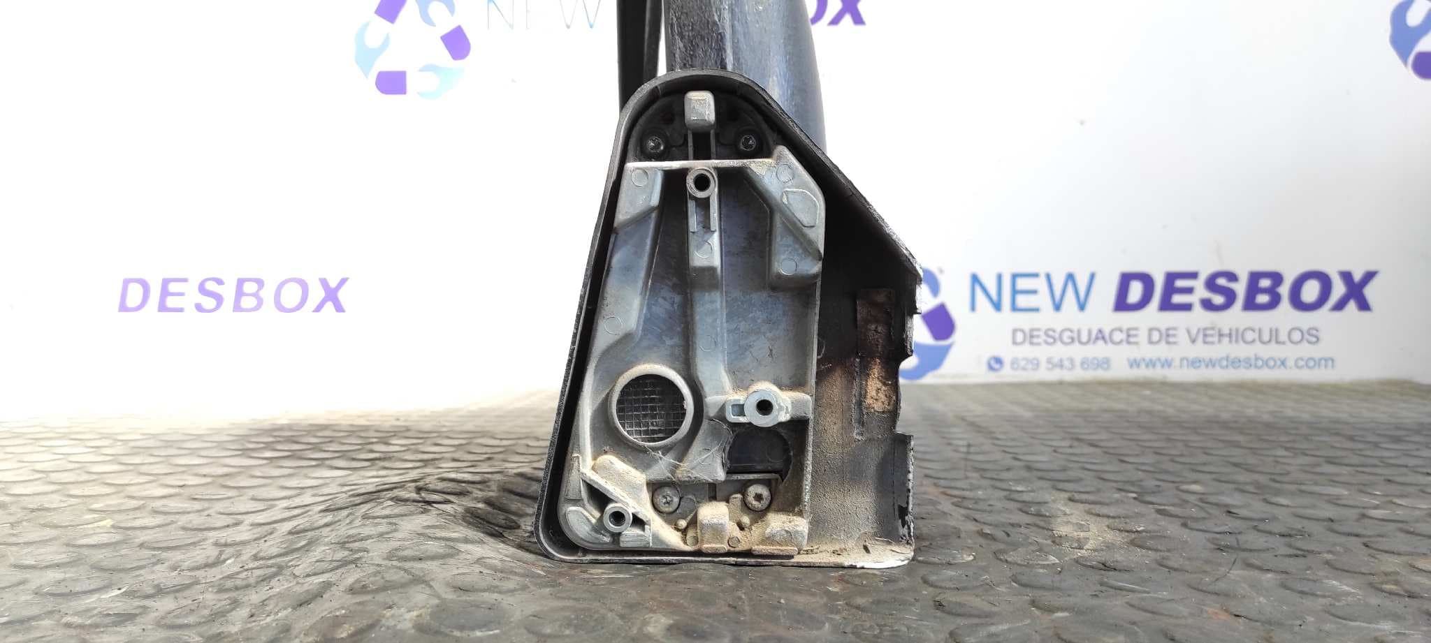 Recambio de RETROVISOR IZQUIERDO para RENAULT TRAFIC (DESDE 5.89) 2.1 Diesel J8S referencia OEM IAM    - BLANCO 4