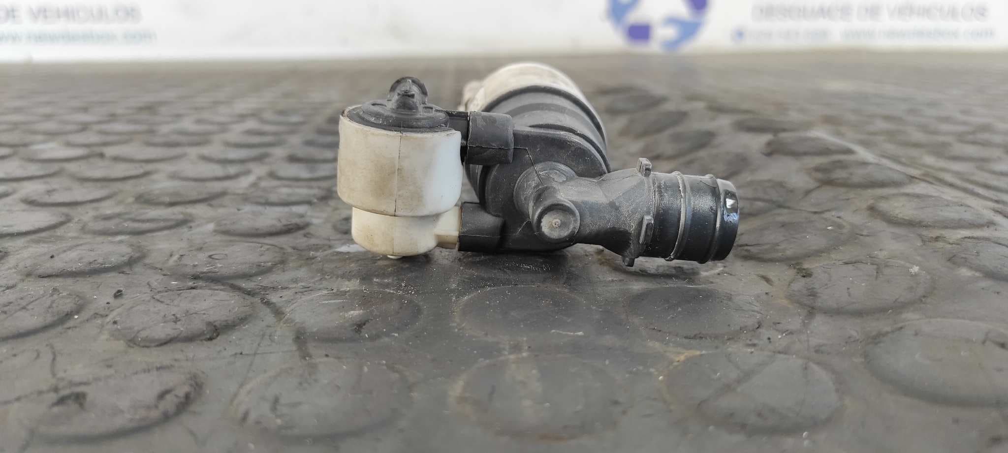 Recambio de BOMBA LIMPIA para CITROEN XSARA PICASSO 1.6 16V Exclusive NFV referencia OEM IAM 9632984980   - BLANCO 2