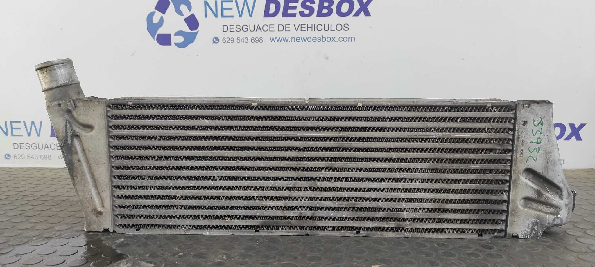 Recambio de INTERCOOLER para RENAULT MEGANE II BERLINA 3P Confort Authentique F9Q D8 referencia OEM IAM 8200115540A   - BLANCO 4