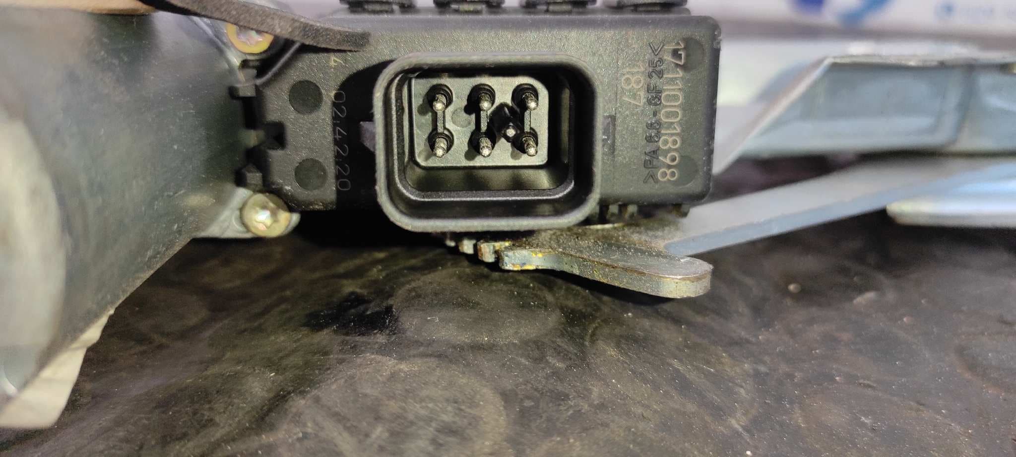 Recambio de ELEVALUNAS DELANTERO DERECHO para OPEL ZAFIRA A Y20DTH referencia OEM IAM 90579572   - AZUL 4