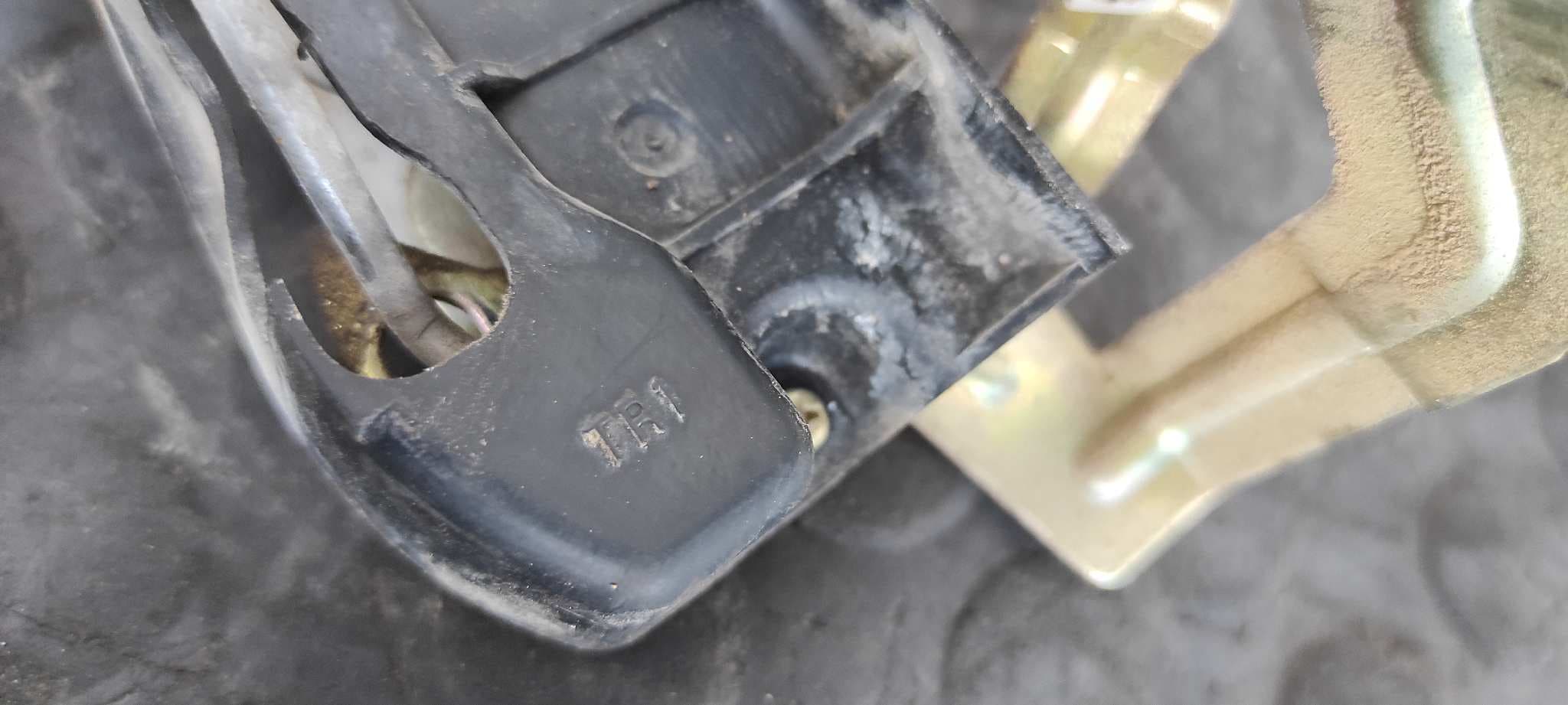 Recambio de CERRADURA PUERTA DELANTERA DERECHA para FORD RANGER (ER) Royal Cabina simple 4X4 WLT referencia OEM IAM TR1    - VERDE 3