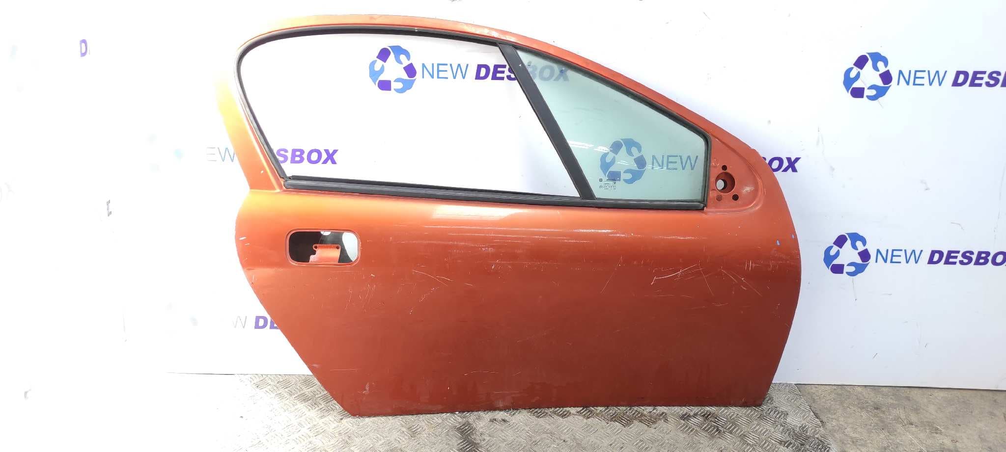Recambio de PUERTA DELANTERA DERECHA para OPEL TIGRA 1.4 referencia OEM IAM