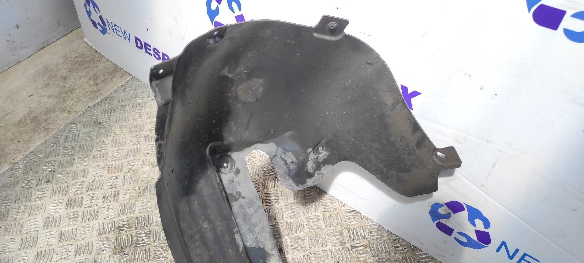 Recambio de PASO RUEDA DERECHO  para AUDI A3 (8P) 2.0 TDI Ambiente BKD referencia OEM IAM 8P0821172C   - NEGRO 6