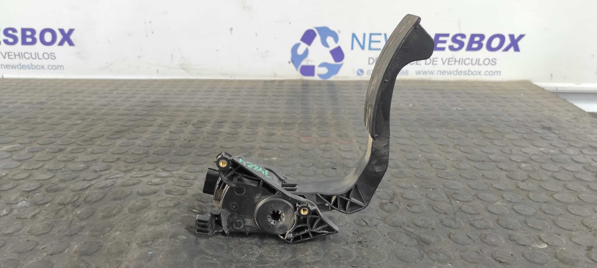 Recambio de POTENCIOMETRO PEDAL para DACIA SANDERO K9K612 referencia OEM IAM 180022703R   - AZUL 4