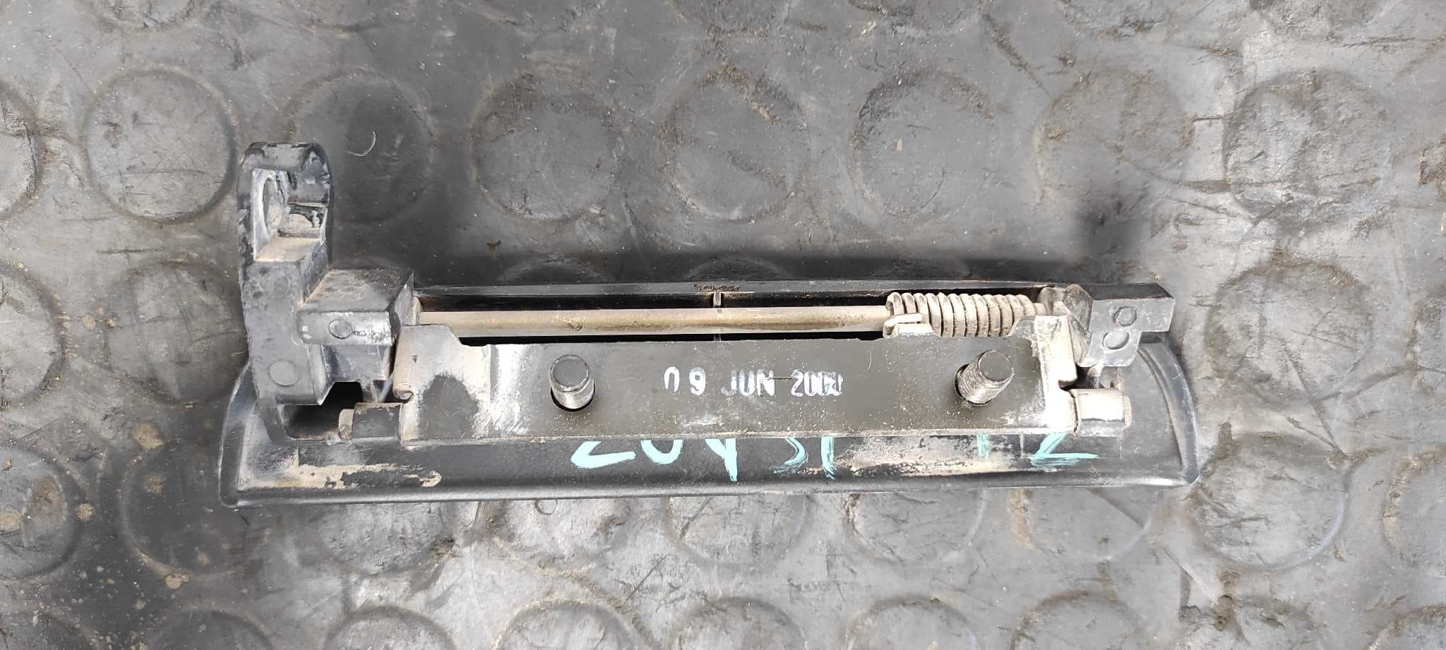 Recambio de MANETA DELANTERA IZQUIERDA para FORD RANGER (ER) Royal Cabina simple 4X4 WLT referencia OEM IAM    - VERDE 2