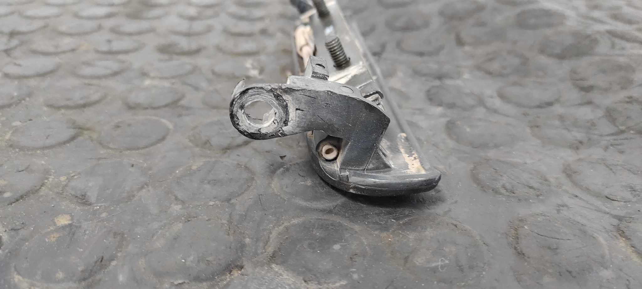 Recambio de MANETA DELANTERA IZQUIERDA para FORD RANGER (ER) Royal Cabina simple 4X4 WLT referencia OEM IAM    - VERDE 3