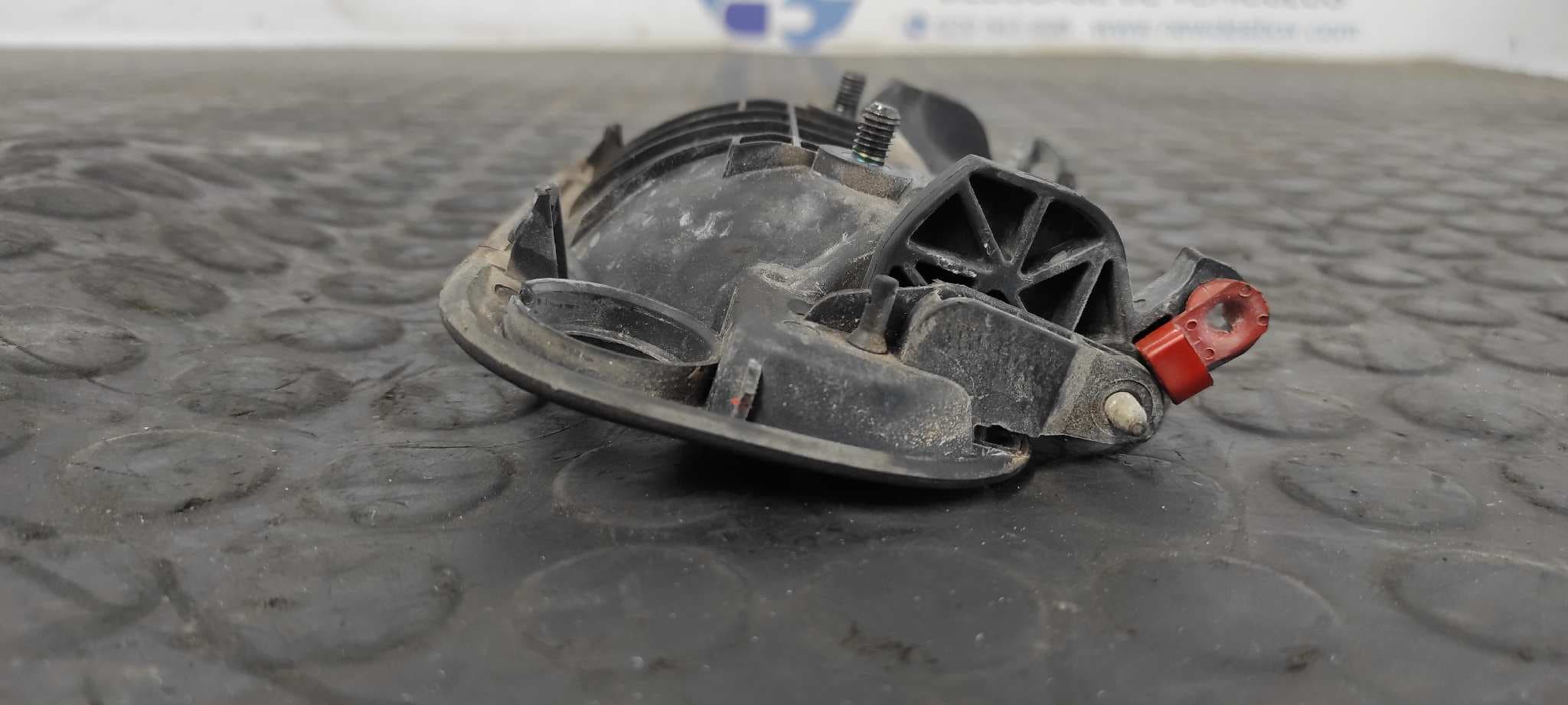 Recambio de MANETA DELANTERA DERECHA para OPEL TIGRA referencia OEM IAM 4