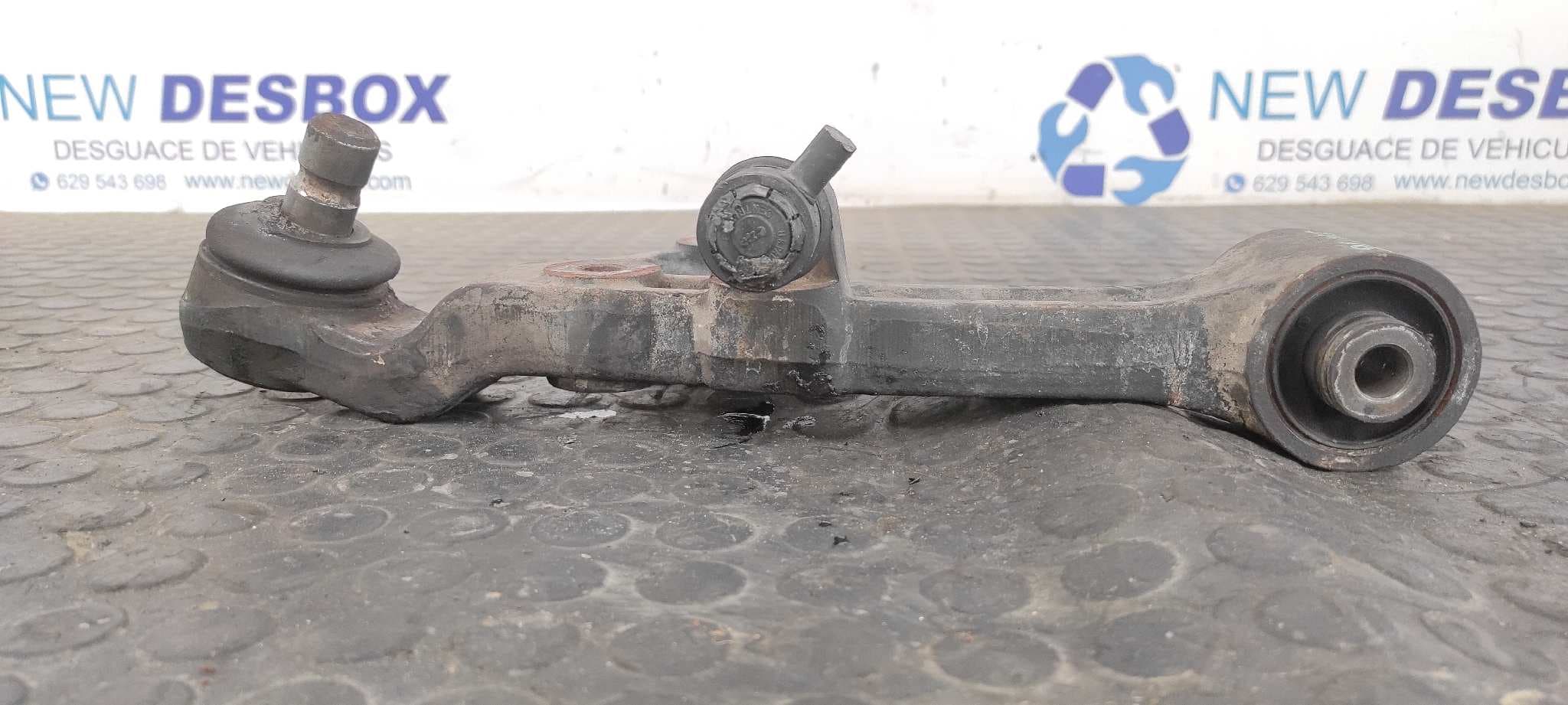 Recambio de BRAZO IZQUIERDO INFERIOR DELANTERO para KIA CARNIVAL 2.9 Turbodiesel CAT J3 referencia OEM IAM SH A L   - AZUL 4