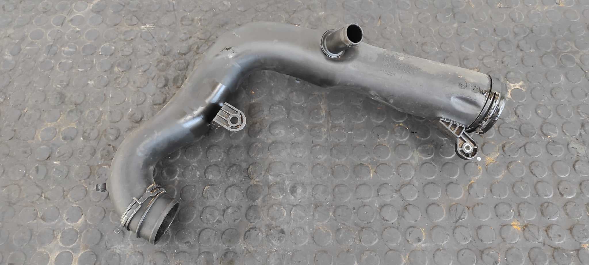 Recambio de TUBO para AUDI A3 (8P) 2.0 TDI Ambiente BKD referencia OEM IAM 1K0129654K   - NEGRO