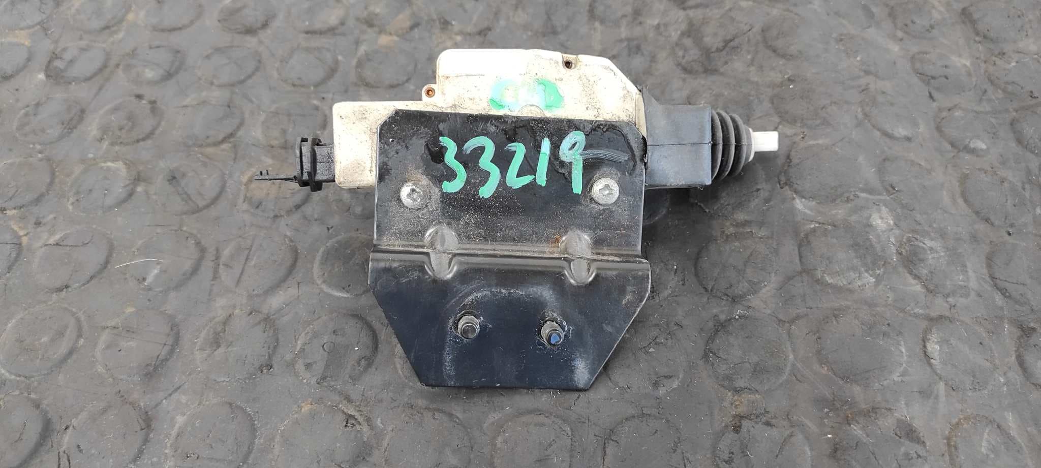 Recambio de CERRADURA PUERTA TRASERA DERECHA para FIAT DUCATO COMBI (DESDE 03.94) 1.9 Turbodiesel DHX referencia OEM IAM    - VERDE 2