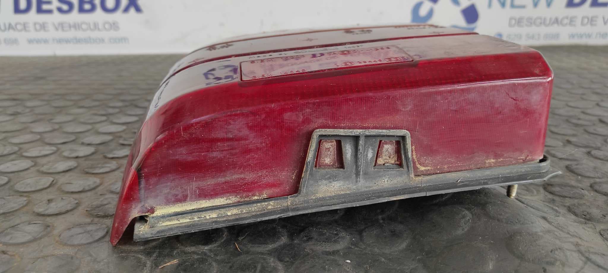 Recambio de PILOTO TRASERO IZQUIERDO para FIAT UNO (146) 0.9 referencia OEM IAM 12847748   - NEGRO 9