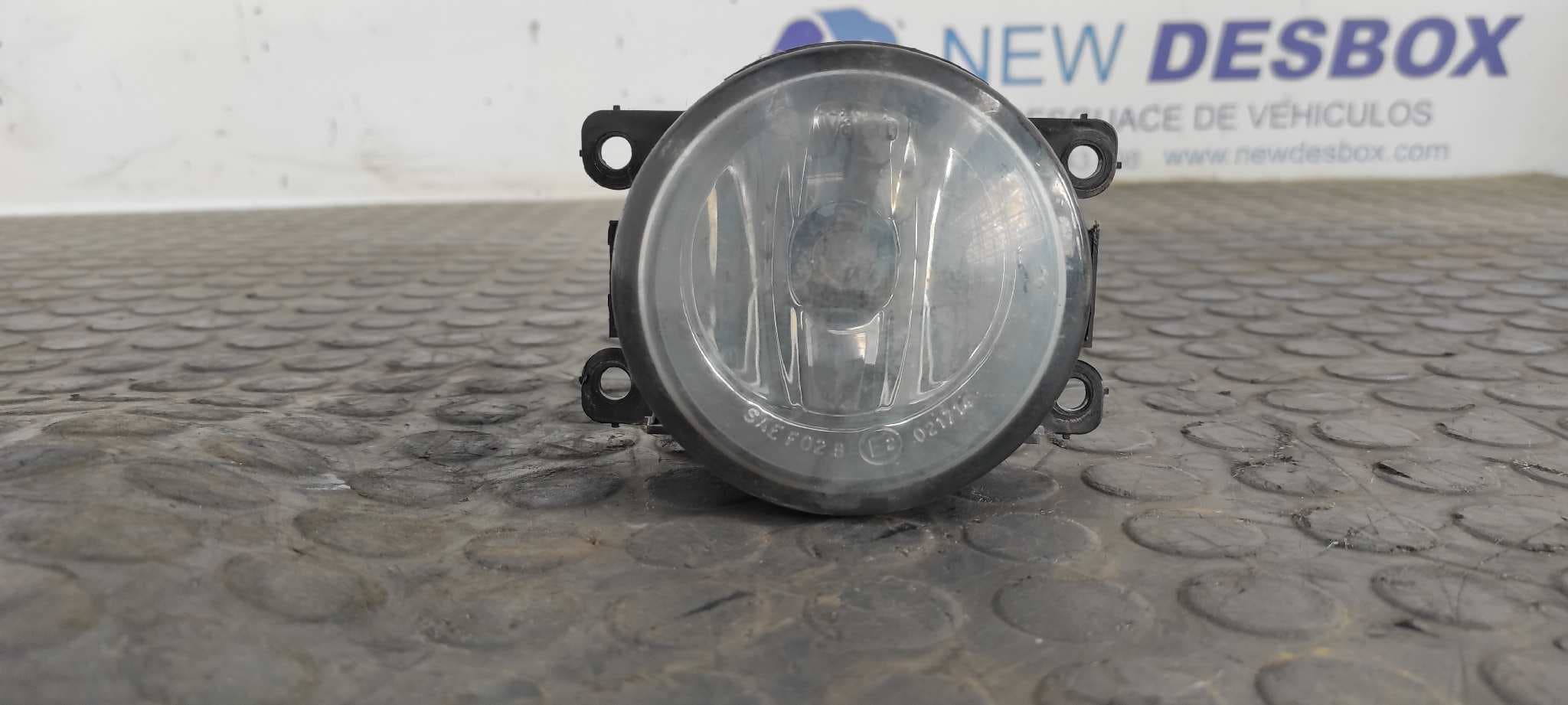 Recambio de FARO ANTINIEBLA DERECHO para CITROEN XSARA PICASSO 1.6 16V CAT (NFU / TU5JP4) referencia OEM IAM 9650001680