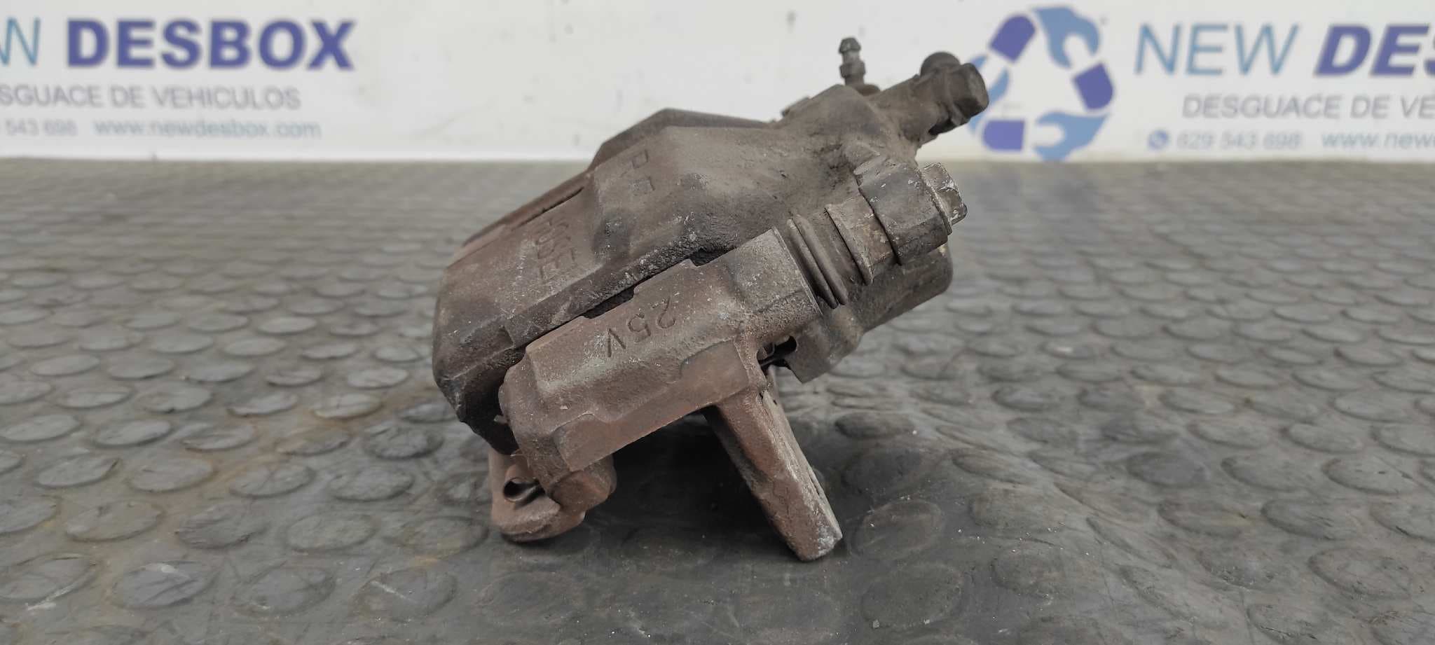 Recambio de PINZA DE FRENO DELANTERA DERECHA para TOYOTA CELICA (T20) 1.8 16V CAT 7AFE referencia OEM IAM 5725   - AZUL 2