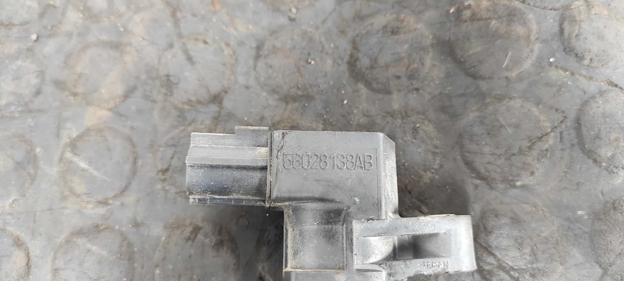 Recambio de BOBINA ENCENDIDO para CHRYSLER JEEP GR.CHEROKEE (WJ/WG) 4.7 V8 CAT EVA referencia OEM IAM 56028138AB   - AZUL 4