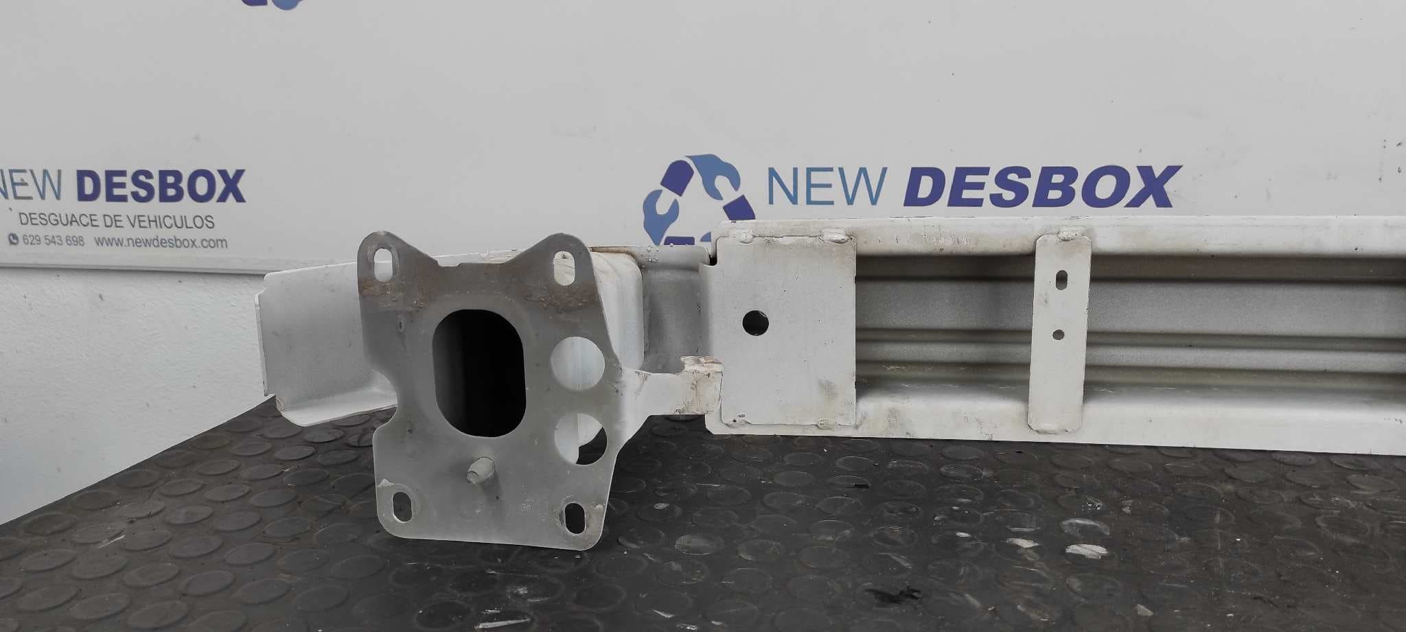 Recambio de REFUERZO PARAGOLPES DELANTERO para CITROEN C8 2.2 HDi 16V PREMIER II 4HWDW12TED4 referencia OEM IAM    - BLANCO 4