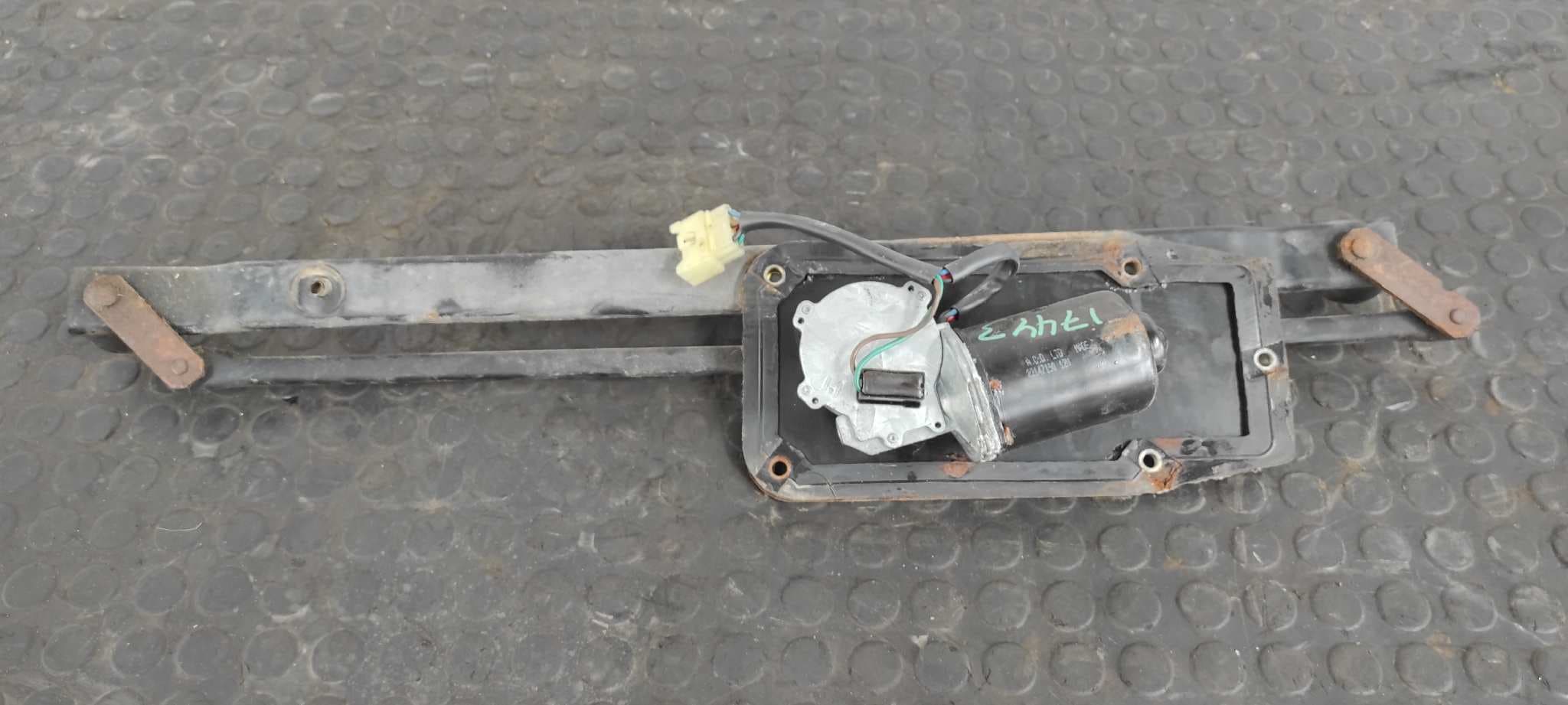 Recambio de MOTOR LIMPIA DELANTERO para LAND ROVER DISCOVERY (SALLJG/LJ) TDi (5-ptas.) 21L        referencia OEM IAM 22116542   - VERDE