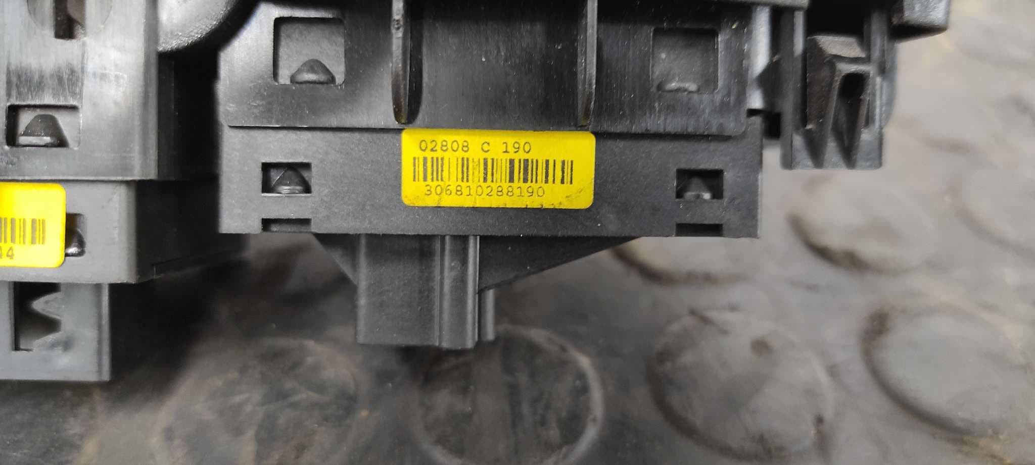 Recambio de MANDO ELEVALUNAS DELANTERO IZQUIERDO para FIAT BRAVO (198) 198A3000 referencia OEM IAM    - ROJO 6