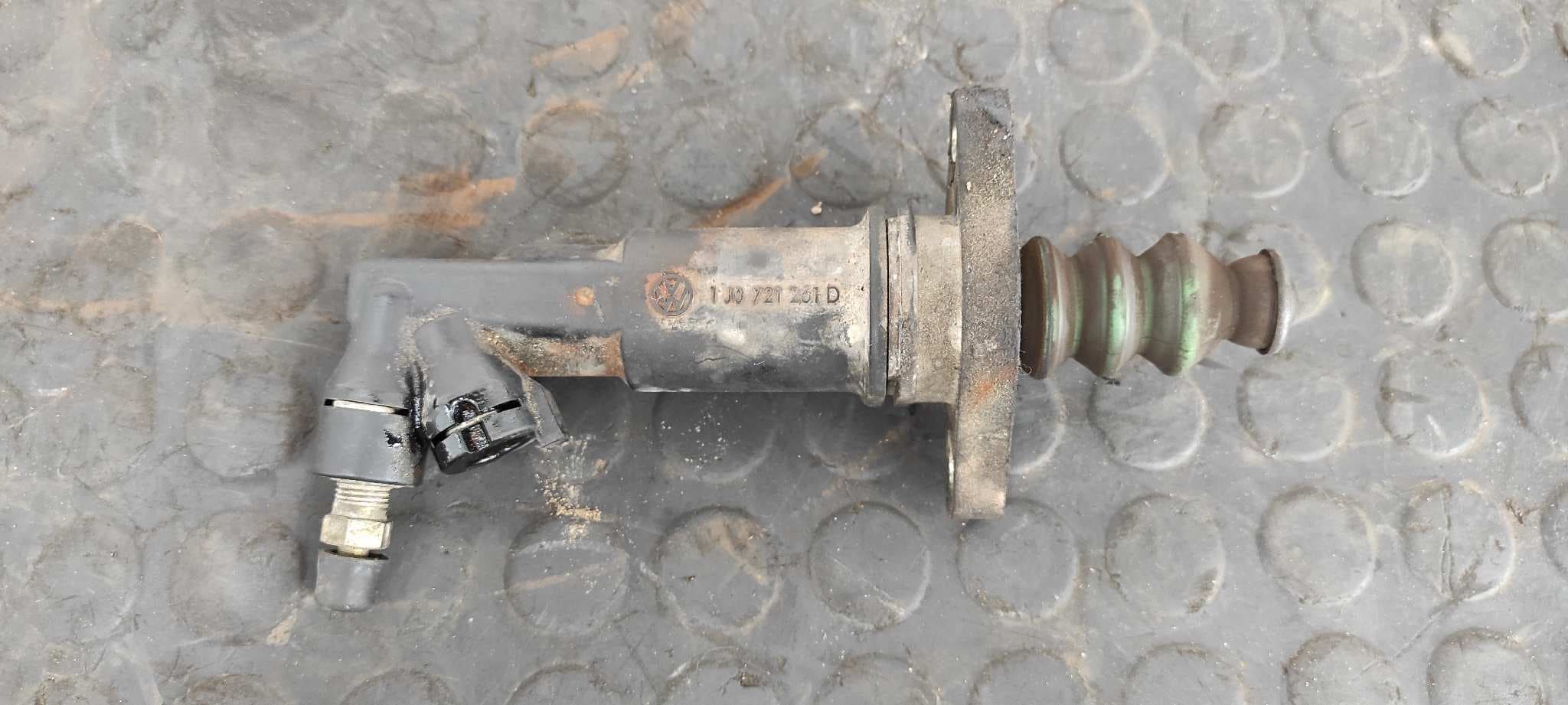 Recambio de BOMBIN EMBRAGUE para SEAT CORDOBA BERLINA (6K2) Cupra AYP referencia OEM IAM 1J0721261D   - AMARILLO