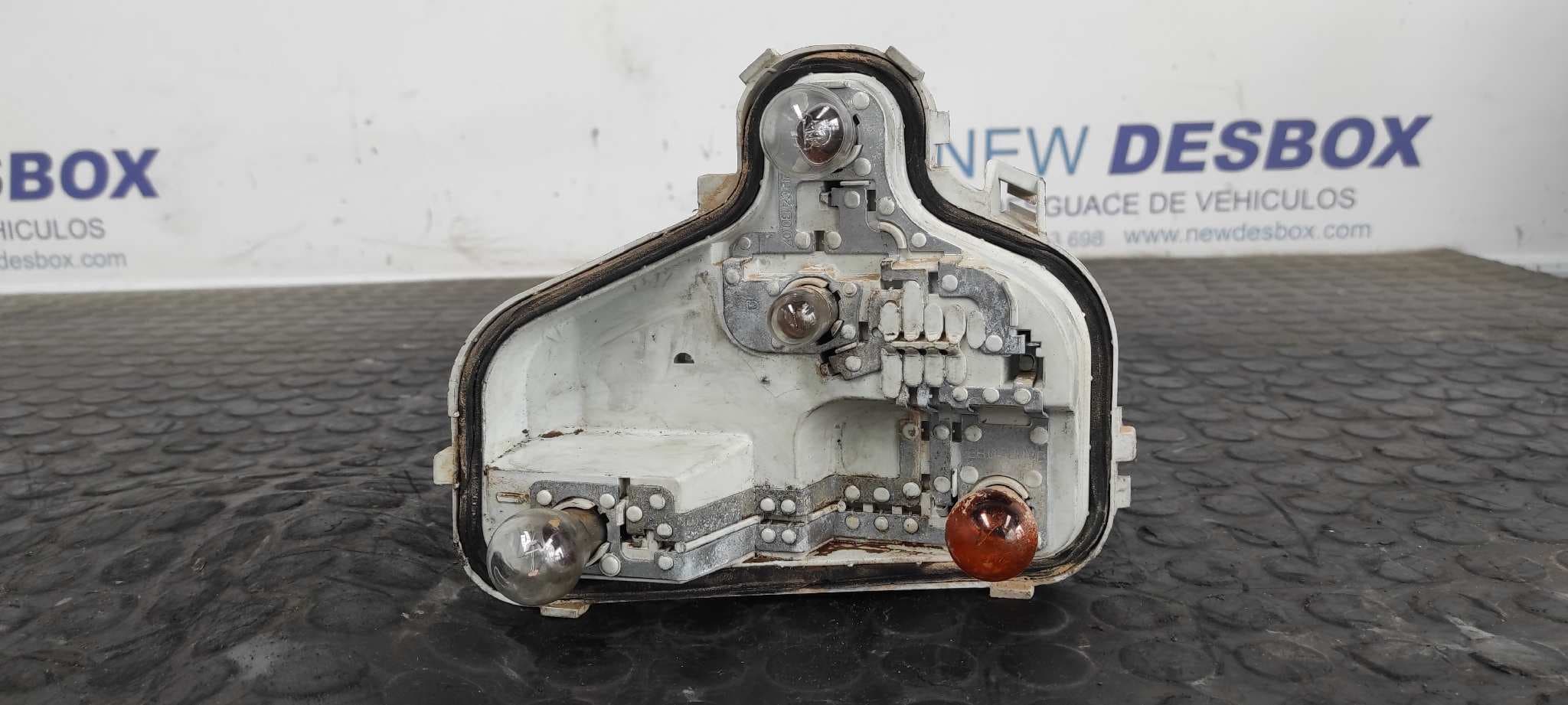 Recambio de PORTALAMPARAS para AUDI A3 (8P) 2.0 TDI Ambiente BKD referencia OEM IAM 8P0945258   - NEGRO