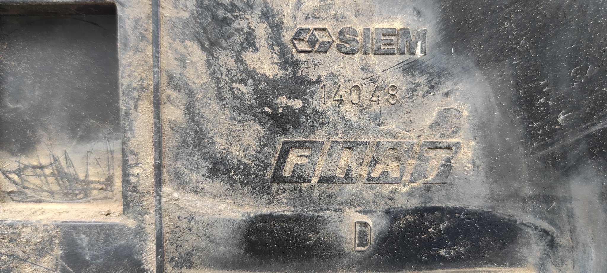 Recambio de PILOTO TRASERO DERECHO para FIAT UNO (146) 0.9 referencia OEM IAM 14048   - NEGRO 3