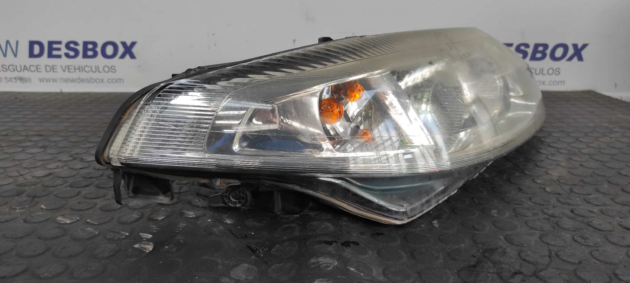 Recambio de FARO DERECHO para RENAULT LAGUNA II (BG0) 1.9 dCi Diesel CAT F9QT7 referencia OEM IAM 8200002847   - AZUL 9
