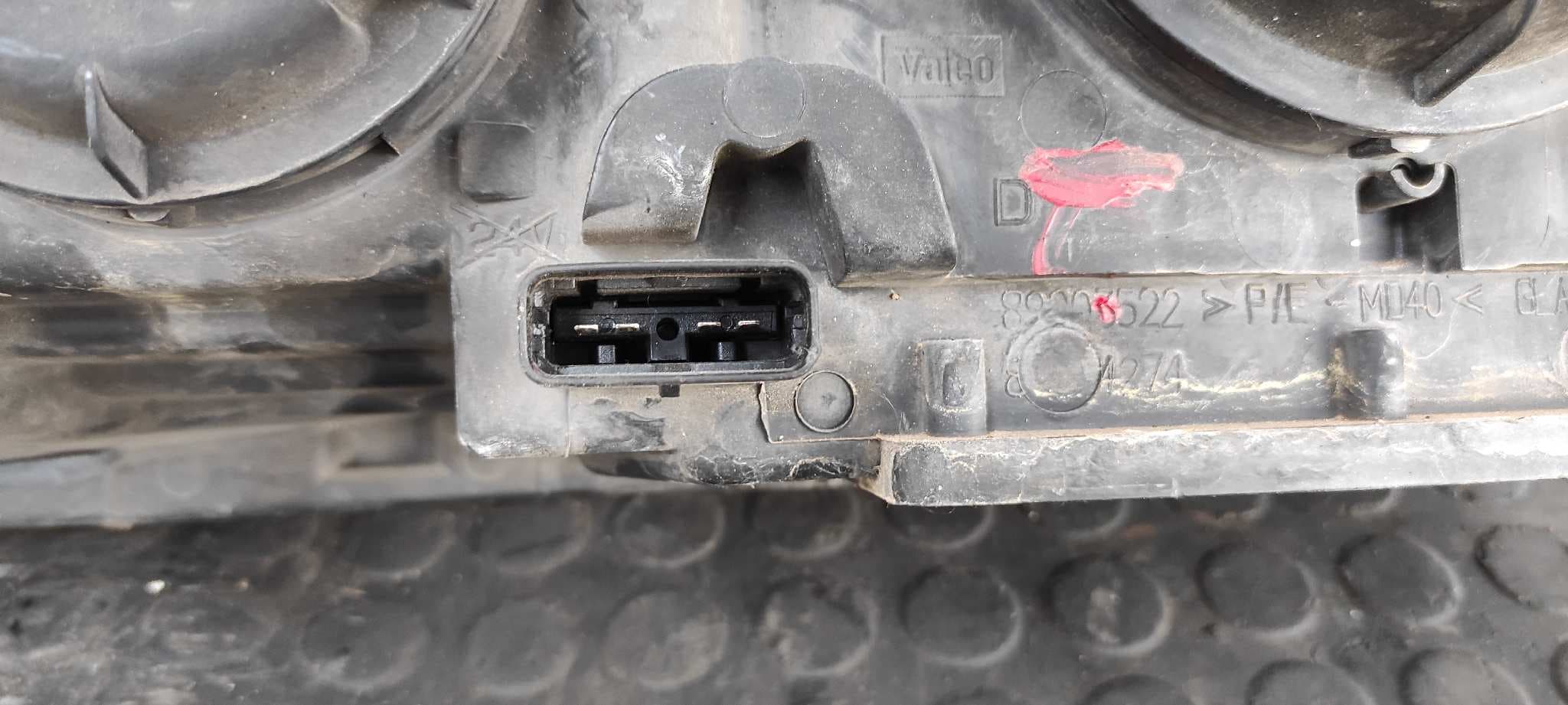 Recambio de FARO DERECHO para RENAULT LAGUNA II (BG0) 1.9 dCi Diesel CAT F9QT7 referencia OEM IAM 8200002847   - AZUL 2