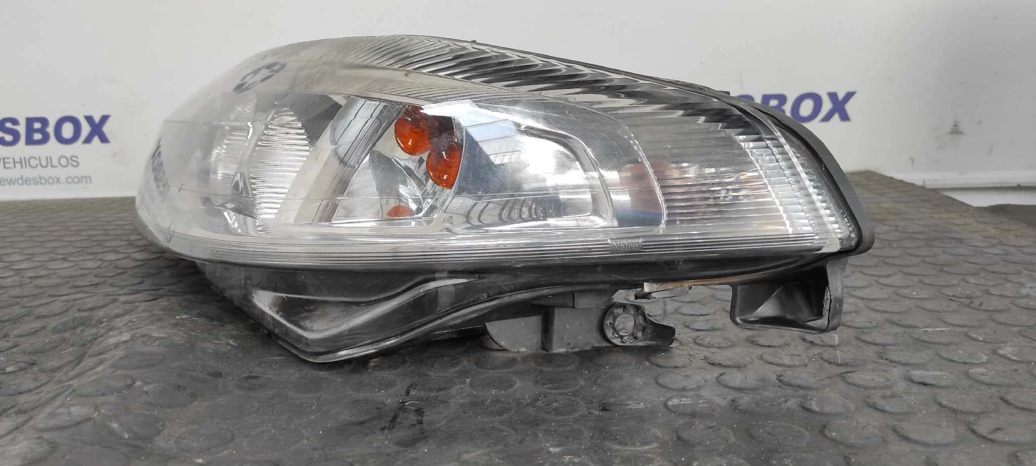 Recambio de FARO IZQUIERDO para RENAULT LAGUNA II (BG0) 1.9 dCi Diesel CAT F9QT7 referencia OEM IAM 8200002845   - AZUL 2