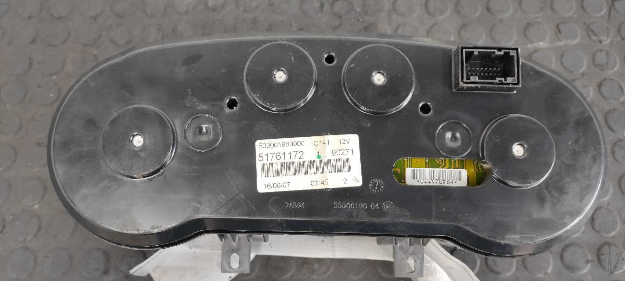 Recambio de CUADRO INSTRUMENTOS para FIAT BRAVO (198) 192A8000 referencia OEM IAM 51761172   - GRIS 4