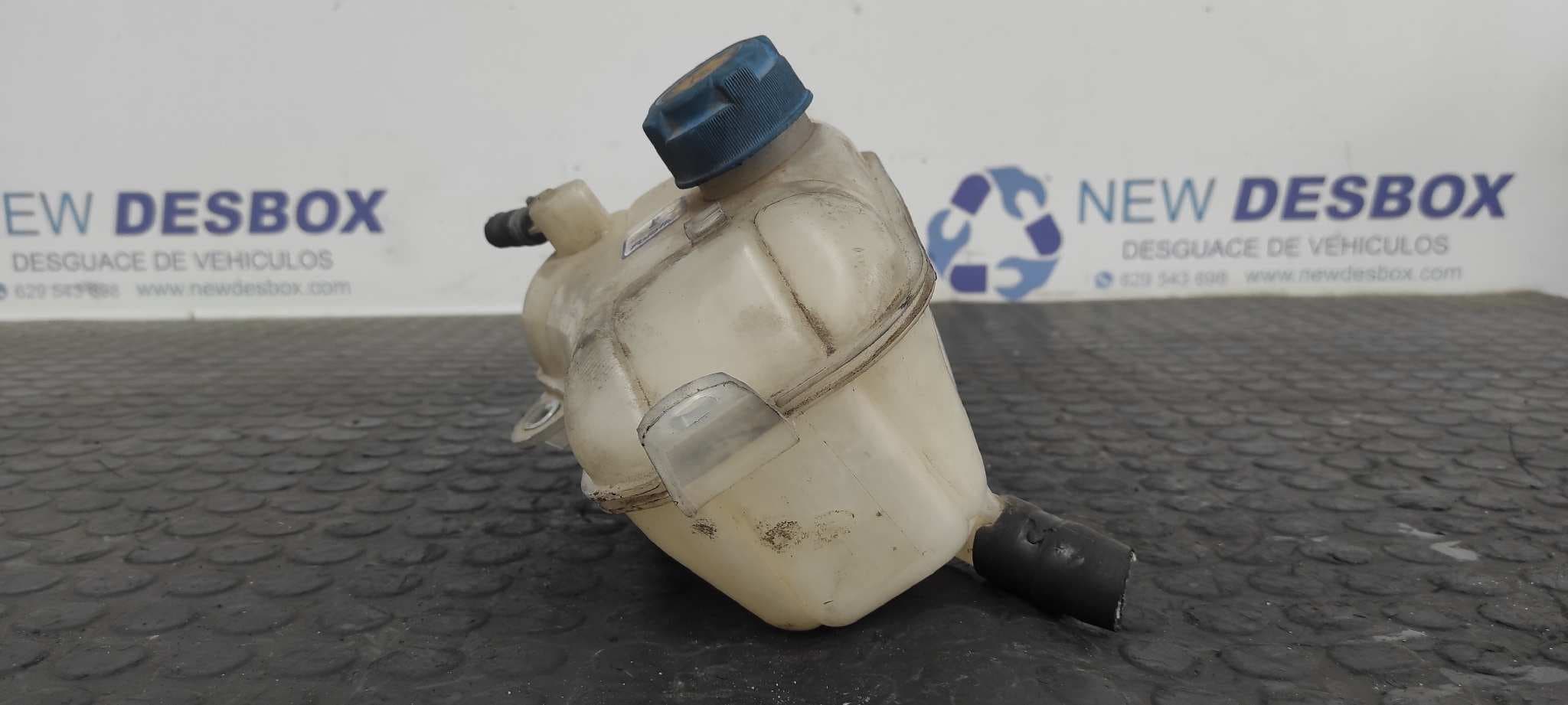 Recambio de DEPOSITO EXPANSION para FIAT BRAVO (198) 1.9 8V JTD CAT 192A8000 referencia OEM IAM 51799558   - GRIS 4