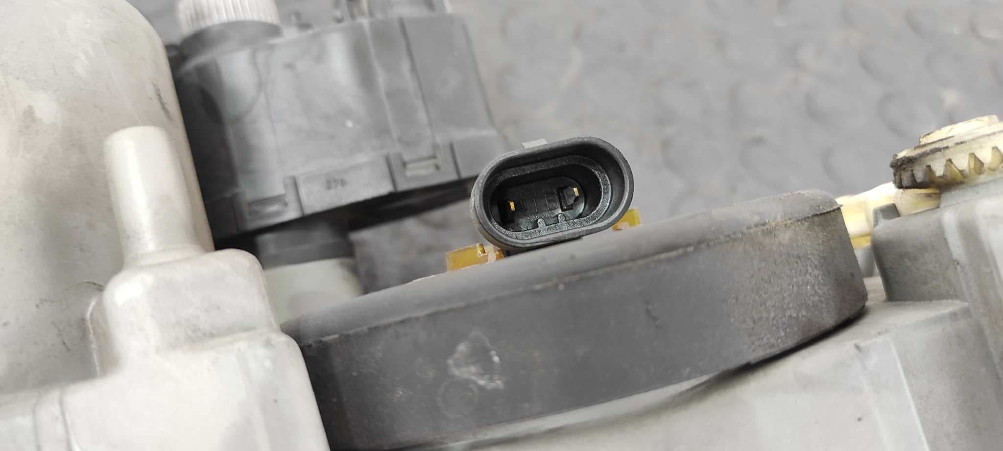 Recambio de FARO IZQUIERDO para ALFA ROMEO SPIDER (163) 2.0 16V T.Spark AR16201 referencia OEM IAM 144007LI   - VERDE 9