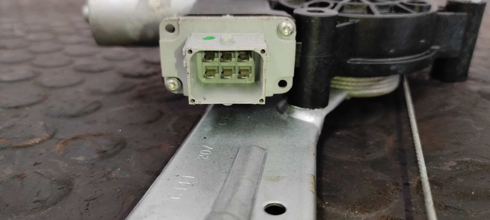 Recambio de ELEVALUNAS TRASERO DERECHO para FIAT BRAVO (198) 192A8000 referencia OEM IAM 72005003   - GRIS 2