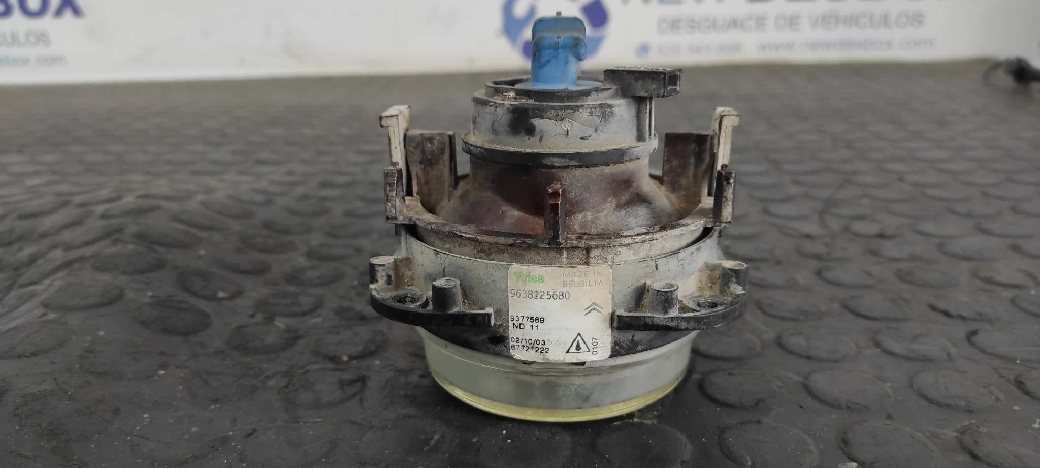 Recambio de FARO ANTINIEBLA DERECHO para CITROEN XSARA PICASSO 2.0 HDi SX RHY referencia OEM IAM 9638225680   - AZUL 5
