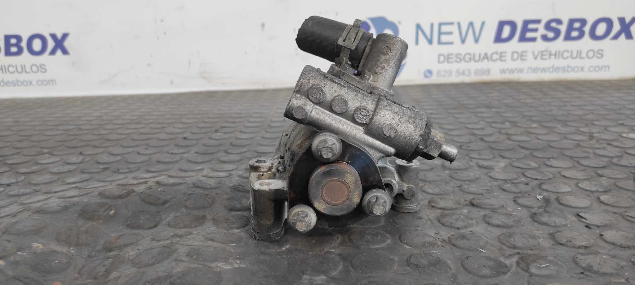 Recambio de BOMBA DIRECCION para MERCEDES-BENZ CLASE CLC (CL203) CLC 220 CDI (LA) (203.708) OM646963 referencia OEM IAM A0044661301   - NEGRO