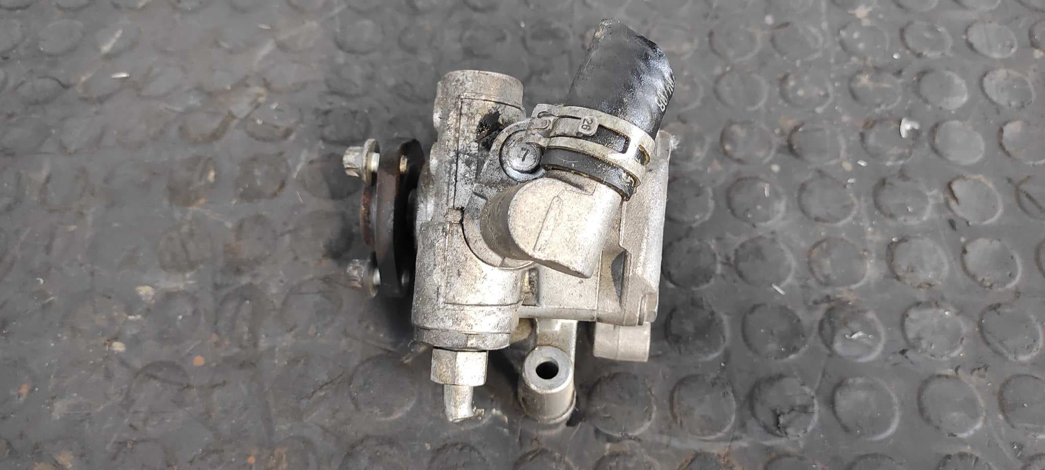 Recambio de BOMBA DIRECCION para MERCEDES-BENZ CLASE CLC (CL203) CLC 220 CDI (LA) (203.708) OM646963 referencia OEM IAM A0044661301   - NEGRO 3