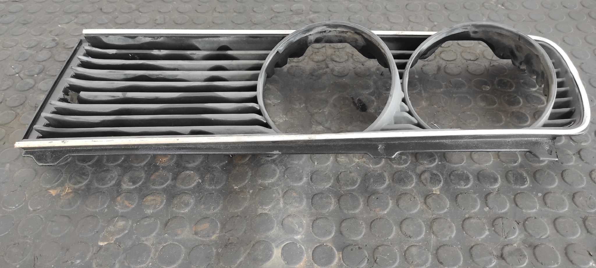 Recambio de REJILLA DELANTERA para BMW SERIE 5 (E12) 2.8 M30B28 referencia OEM IAM    - NARANJA 9