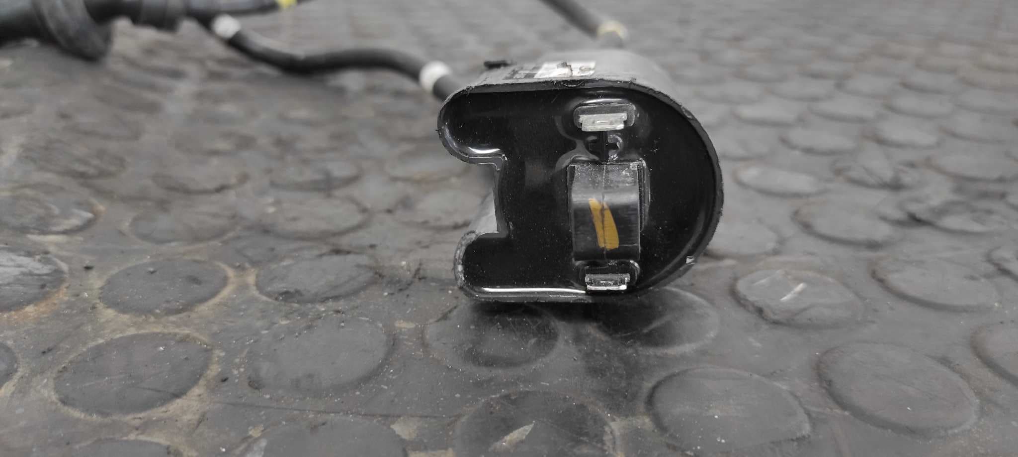 Recambio de BOBINA ENCENDIDO para YAMAHA FZ 1 / FZ 6 FAZER FZ 6 Fazer S2  (RJ14) J5D7E referencia OEM IAM 1297004622   - NEGRO 3