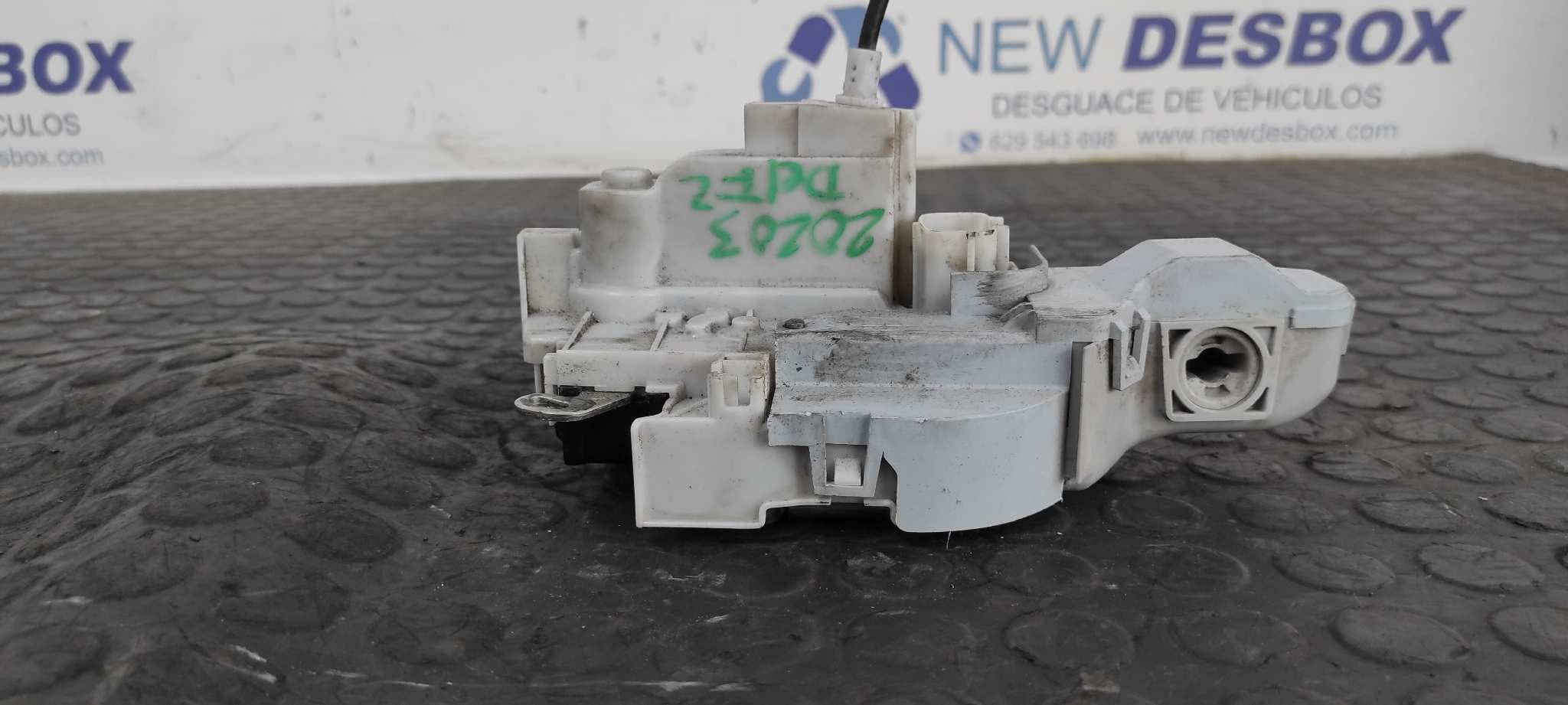 Recambio de CERRADURA PUERTA DELANTERA IZQUIERDA para FIAT BRAVO (198) 1.9 8V JTD CAT 192A8000 referencia OEM IAM B792   - GRIS