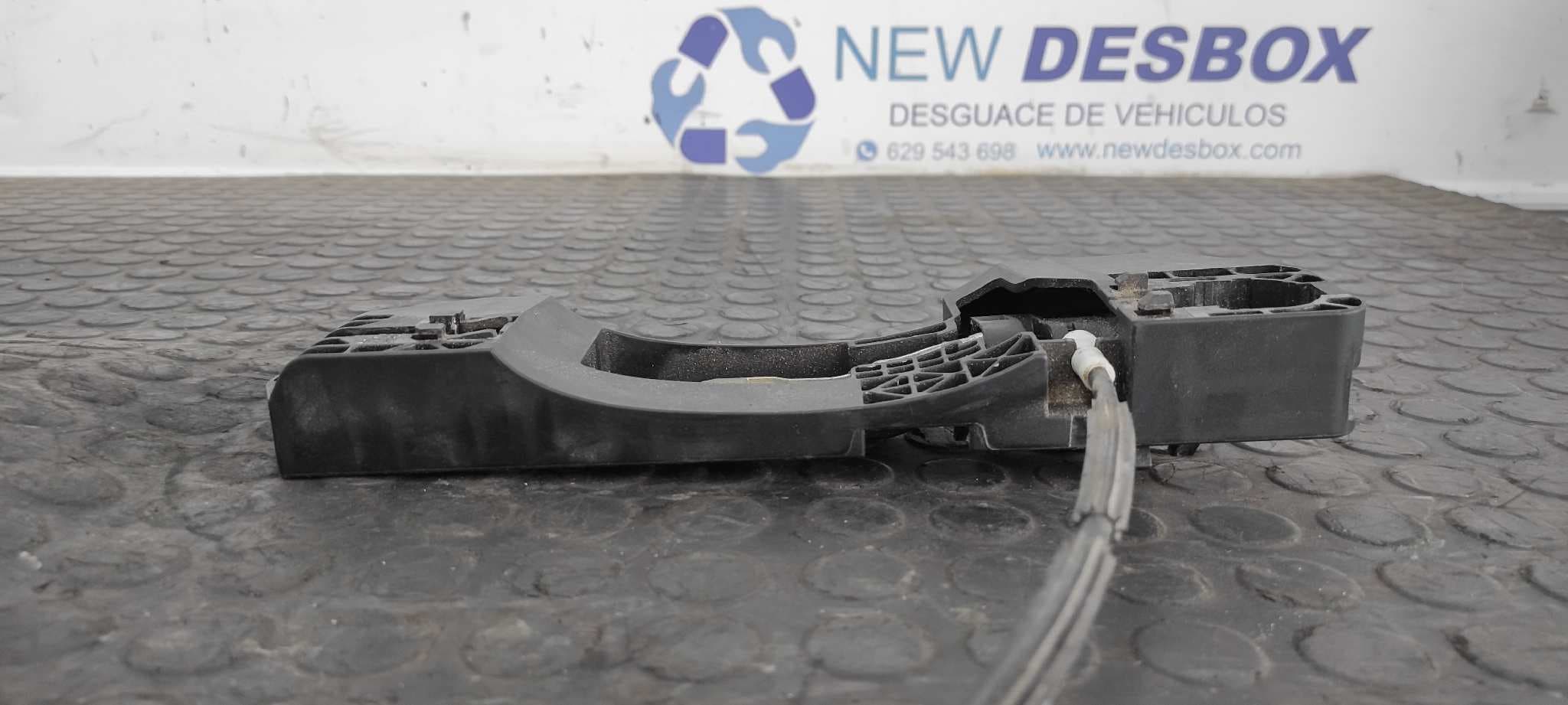 Recambio de MANETA TRASERA DERECHA para FIAT BRAVO (198) 1.9 8V JTD CAT 192A8000 referencia OEM IAM A488   - GRIS 3