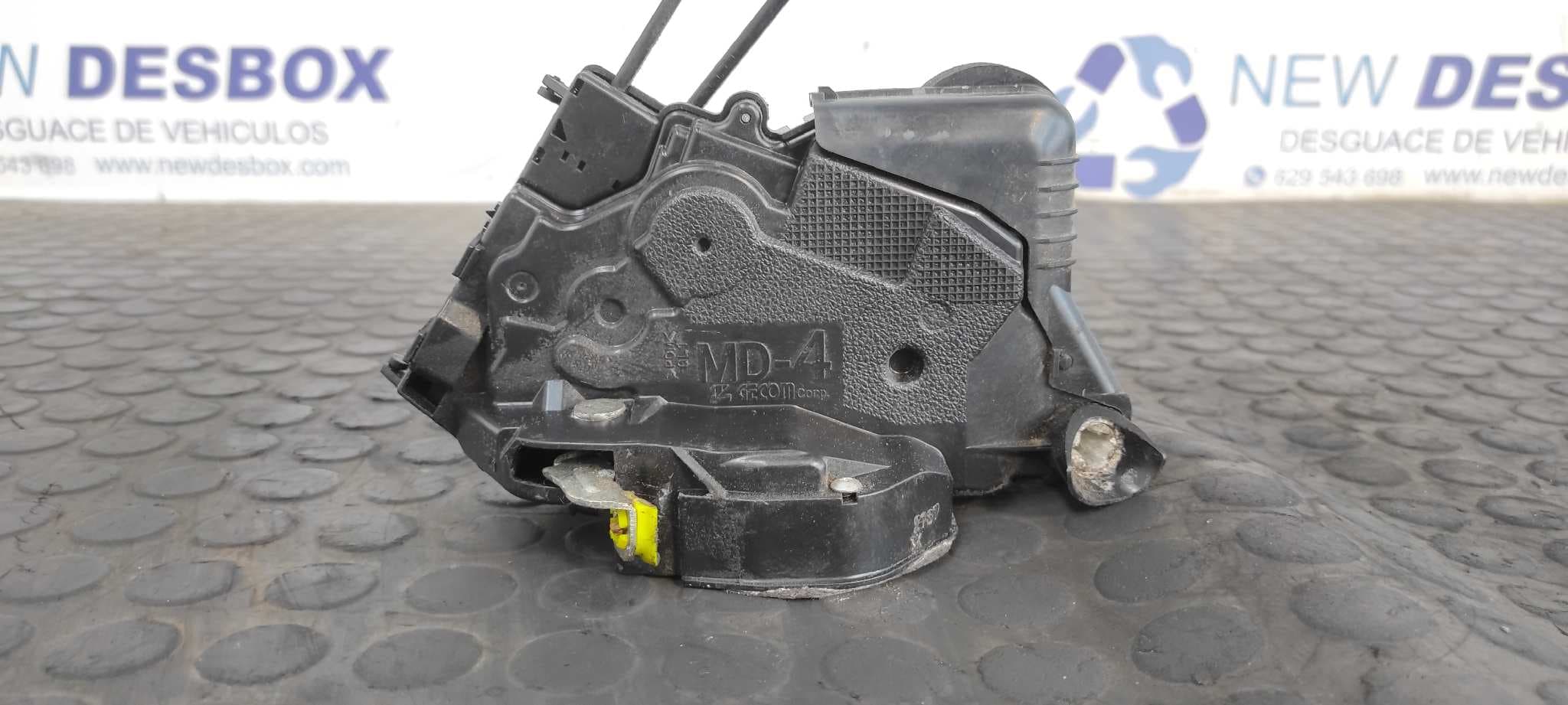 Recambio de CERRADURA PUERTA DELANTERA IZQUIERDA para TOYOTA YARIS (KSP9/SCP9/NLP9) Básico 1KRFE referencia OEM IAM MD4   - ROJO