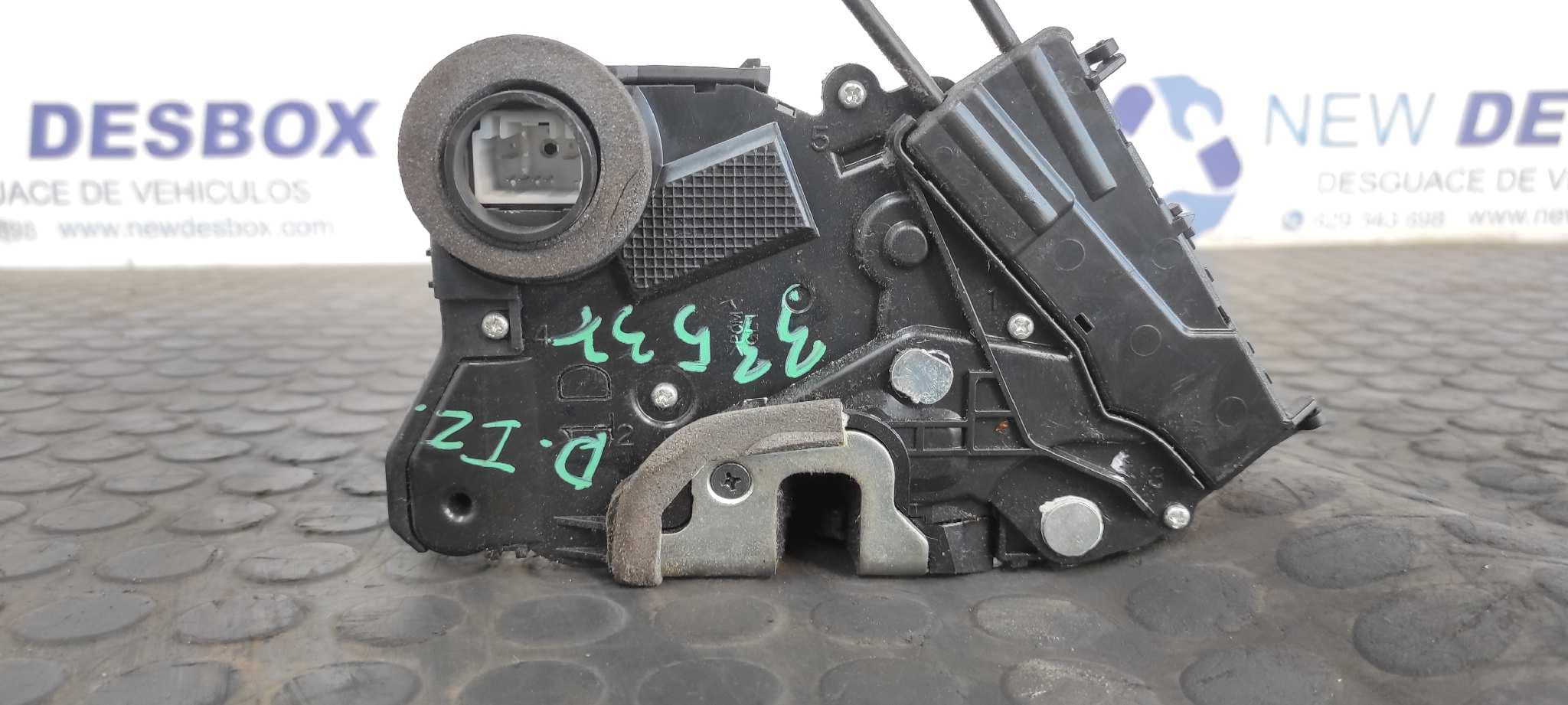 Recambio de CERRADURA PUERTA DELANTERA IZQUIERDA para TOYOTA YARIS (KSP9/SCP9/NLP9) Básico 1KRFE referencia OEM IAM MD4   - ROJO 2