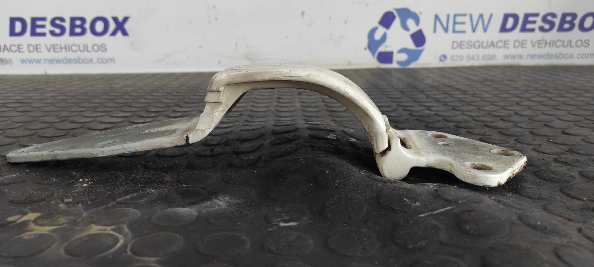 Recambio de NO IDENTIFICADO para NISSAN VANETTE CARGO referencia OEM IAM 0001112041 2