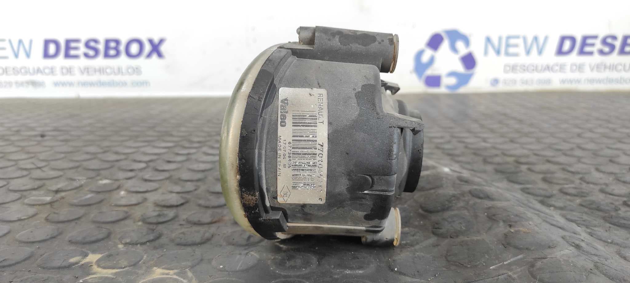 Recambio de FARO ANTINIEBLA DERECHO para RENAULT SCENIC (JA..) 1.9 DCI Authentique F9Q K7 referencia OEM IAM 7701045717   - ROJO 5