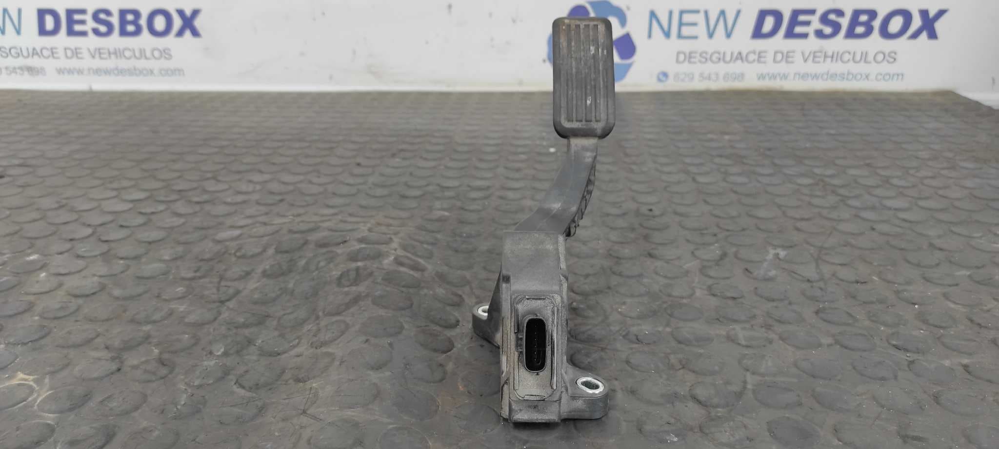 Recambio de POTENCIOMETRO PEDAL para TOYOTA YARIS (KSP9/SCP9/NLP9) Básico 1KRFE referencia OEM IAM 781100D010   - ROJO